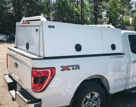LOW PROFILE ROOF RAIL